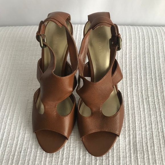 Nine West Tan Heels - Picture 3 of 8